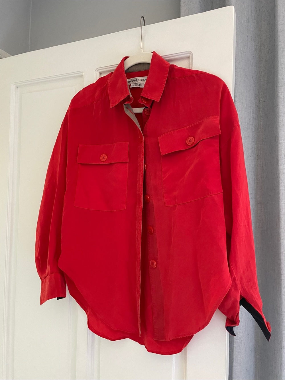 Vintage Elenor P Brenner Bright Red Button-Up Shirt 100% silk size. Petite.
